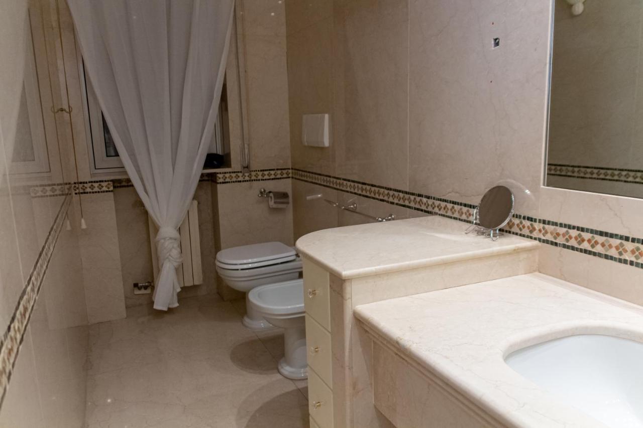 Interno 9 Hotel Bari Eksteriør billede