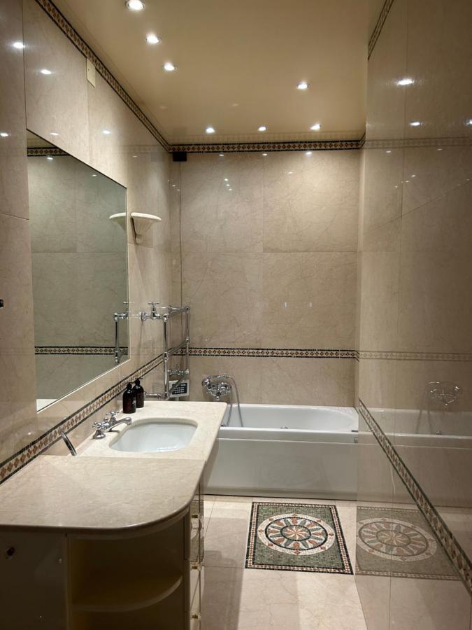 Interno 9 Hotel Bari Eksteriør billede