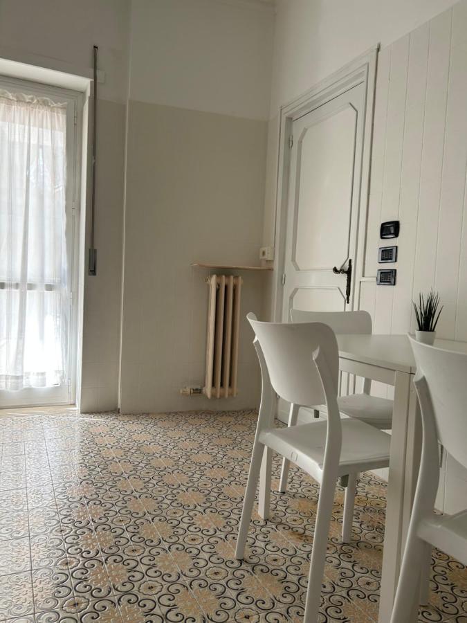 Interno 9 Hotel Bari Eksteriør billede